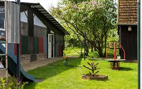 Gartenbungalow 2 rechte Seite